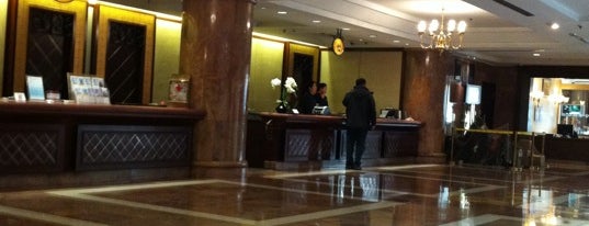 Rosedale Hotel and Suites Beijing is one of สถานที่ที่ Dhyani ถูกใจ.
