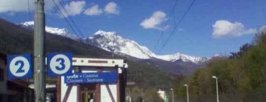 Stazione Oulx-Cesana-Claviere-Sestriere is one of สถานที่ที่ Fabio ถูกใจ.