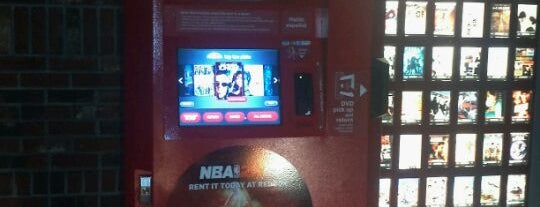 Redbox is one of Jackson'un Beğendiği Mekanlar.