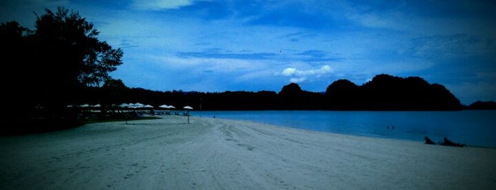 Pantai Tanjung Rhu is one of 浮羅交怡 Langkawi.