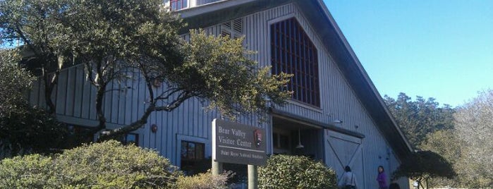 Bear Valley Visitor Center is one of San Francisco et sa région.