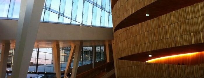 Operahuset is one of Por visitar.