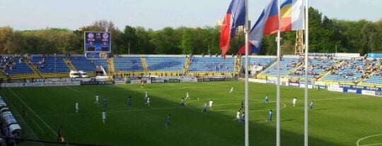 Олимп 2 is one of Стадионы.