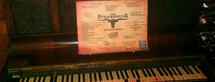 The Steakhouse is one of Posti che sono piaciuti a Davide.