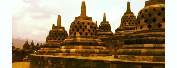 Candi Borobudur (Borobudur Temple) is one of UNESCO World Heritage Sites (Asia).