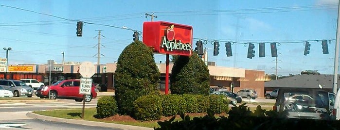 Applebee's is one of Top 10 dinner spots in Virginia Beach, Virginia.