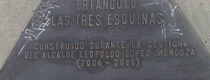 Triangulo Las Tres Esquinas is one of Parks & Plazas.