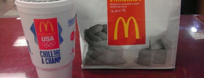 McDonald's is one of Lieux qui ont plu à Erik.