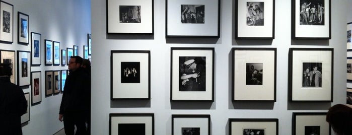 Steven Kasher Gallery is one of NYC art galleries.