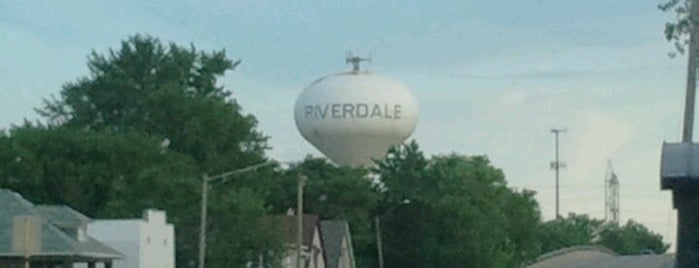 Village of Riverdale is one of Orte, die Joshua gefallen.