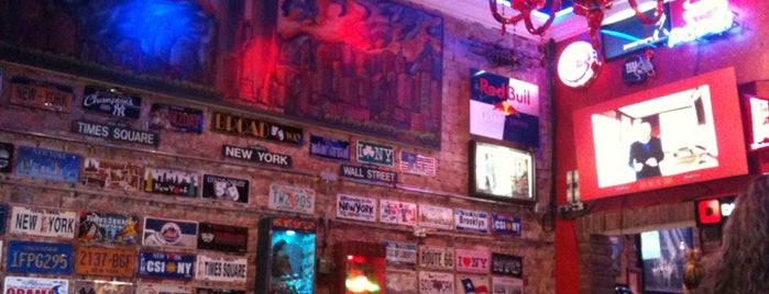 NY 72 Pub Bar is one of Tempat yang Disimpan Marcelo.