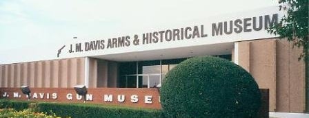 JM Davis Arms & Historical Museum is one of Regular.