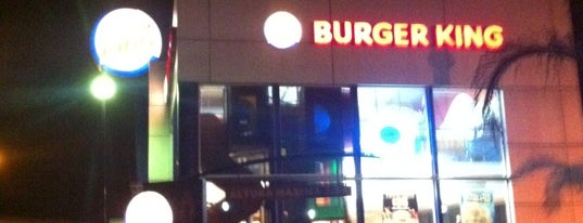 Burger King is one of สถานที่ที่ Raquel ถูกใจ.