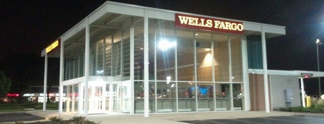 Wells Fargo is one of Robert 님이 좋아한 장소.