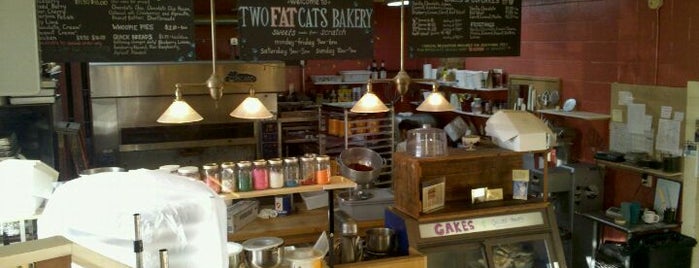 Two Fat Cats Bakery is one of In Maine.