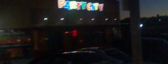 Party City is one of Denette : понравившиеся места.