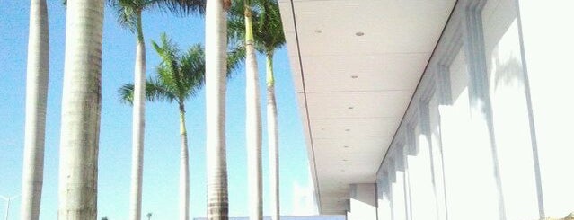 Miami Beach Convention Center is one of MIAMI.