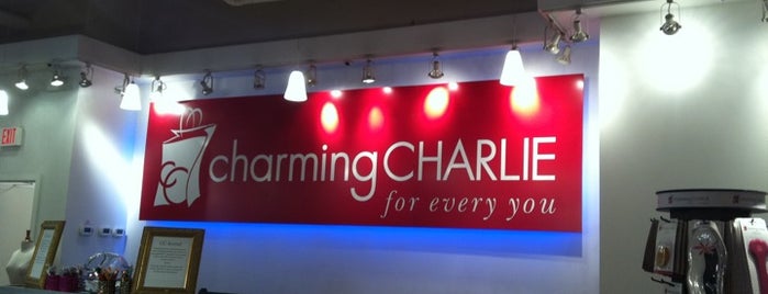Charming Charlie is one of Tempat yang Disukai Jennifer.