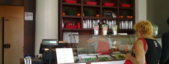 Fruteiro Do Brasil is one of The 15 Best Places for Smoothies in Milan.