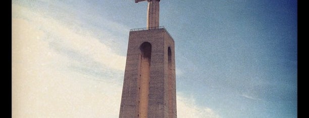 Статуя Христа is one of Lisbon / Portugal.