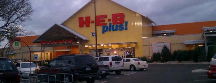 H-E-B plus! is one of Rachel : понравившиеся места.