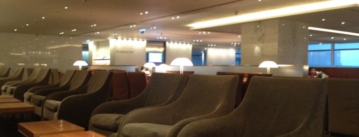 The Pier is one of Airport Lounges.