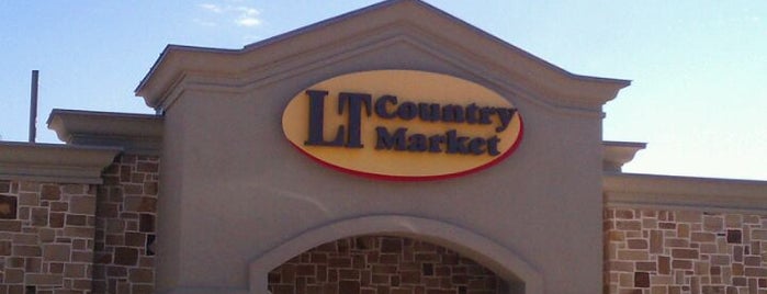 Lake Travis Country Market is one of Lugares favoritos de Liz.