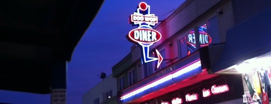 Doo Wop Diner is one of Lugares favoritos de Carolina.