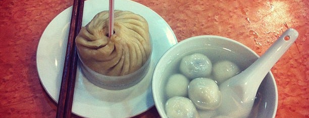 宁波汤团 is one of 上海美食.