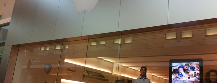 Apple West County is one of US Apple Stores.