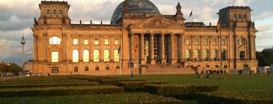 Reichstag is one of Weekend in Berlin.