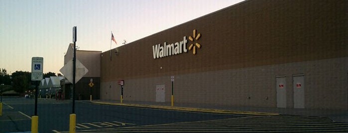 Walmart Supercenter is one of Mooresville.