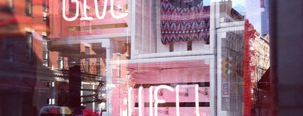 Madewell is one of Our "Young Guns" Favorite Shops in NYC.