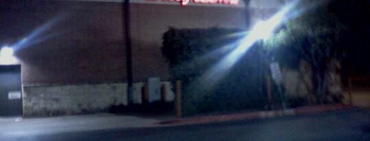 Walgreens is one of Mrs'ın Beğendiği Mekanlar.