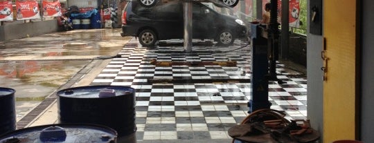 Carport Car Wash is one of Guide to Lippo Village's best spots.