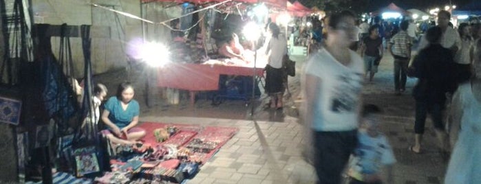 Rimkong Night Market is one of northeast to go.