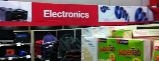 Office Depot is one of Michael 님이 좋아한 장소.