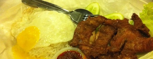 Kemaman Kopitiam is one of Must-visit Food in Kota Bharu.