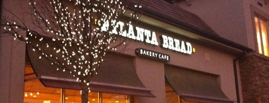 Atlanta Bread Company is one of Lugares favoritos de Rusty.