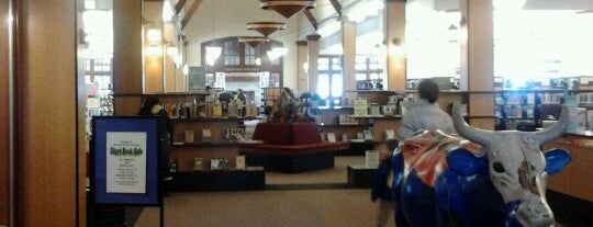 Sun Prairie Public Library is one of Orte, die colleen gefallen.