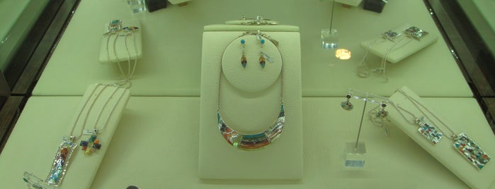 Ccusi is one of My favorites for Jewelry Stores.