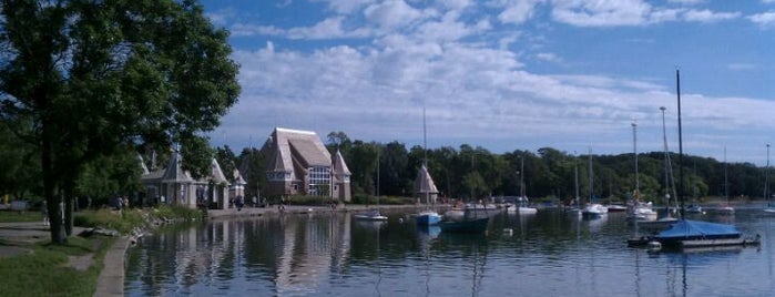 Lake Harriet Band Shell is one of Fun with Kids Near Kingsfield.