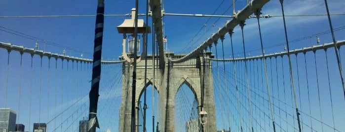 Pont de Brooklyn is one of great places.