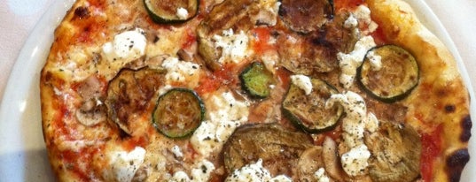 Pizzeria Venera is one of Everybody loves pizza.