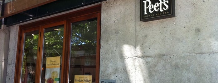 Peet's Coffee & Tea is one of Angela : понравившиеся места.