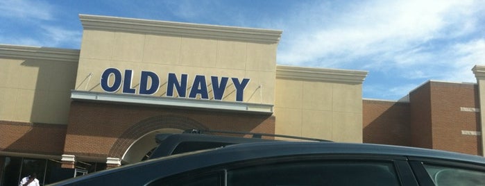 Old Navy is one of Orte, die Angela gefallen.