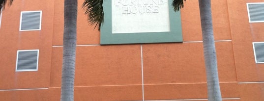 Fortune House Hotel is one of Cralie'nin Beğendiği Mekanlar.