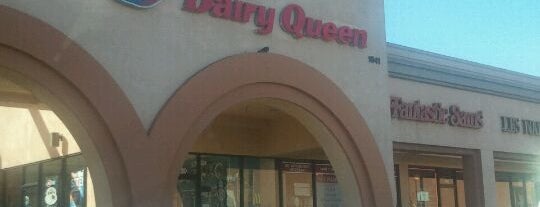 Dairy Queen is one of Tempat yang Disukai Geoff.