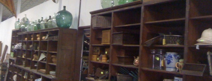Uncommon Market Dallas is one of Thrifty Vintage Antiquing!.