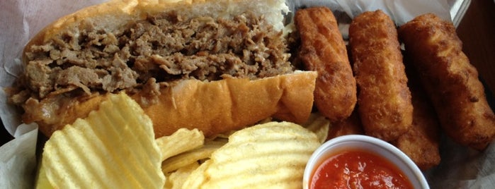 Coach's Steak & Hoagie House is one of Posti che sono piaciuti a TfromDtown.